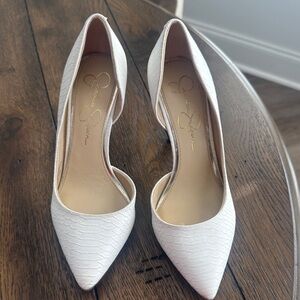 Jessica Simpson White Textured Heels